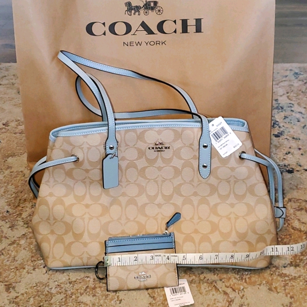 NWT Authentic Coach Tote Purse Vanilla Monogram